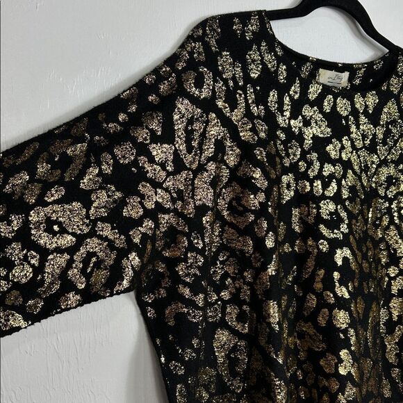 In Italy Metallic Leopard Print Long Sleeve Blouse Top One Size - Picture 3 of 9